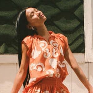 CHUFY Thuli Patch Embroidered Top in Gagan Tangerine with White XS EUC